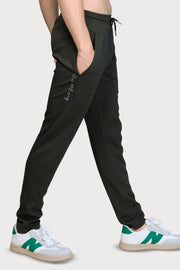 men trouser,slim fit trousersstretchable trouserscasual trousersjoggersMenLowerJoggersSports Gym Running online,Stretchable 4 way stretch Lightweight Breathable Polyester Polyester lycra Moisture wicking with zipper pockets,Gym lowerSports lowerWorkout pantsTraining pantsRunning joggersAthletic Comfortable Daily wear Casual Black Navy blue Grey Dark grey Charcoal Olive Maroon Solid lowergym pantsrunning pantsquick dry trackpantstretchable trackpantzipper pockets trackpant 