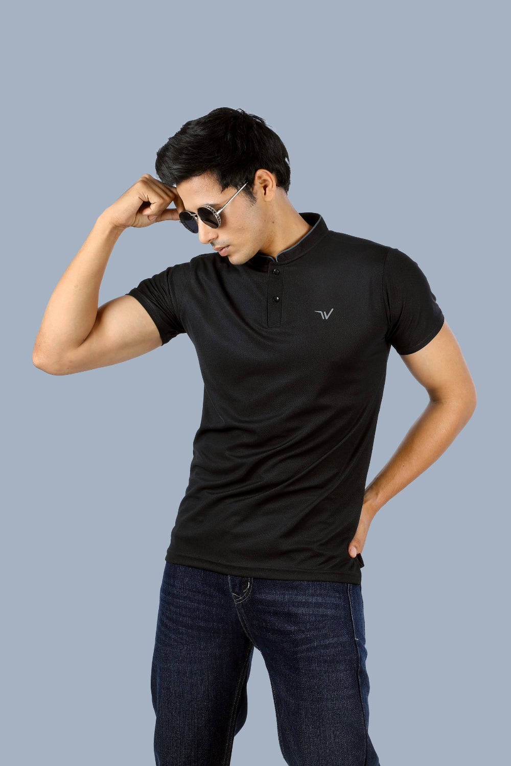 Black - Polostand